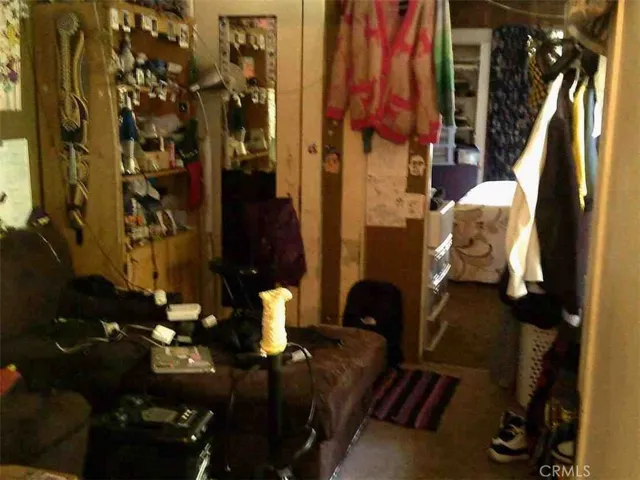 108 S Dillon Street, Los Angeles, California 90057