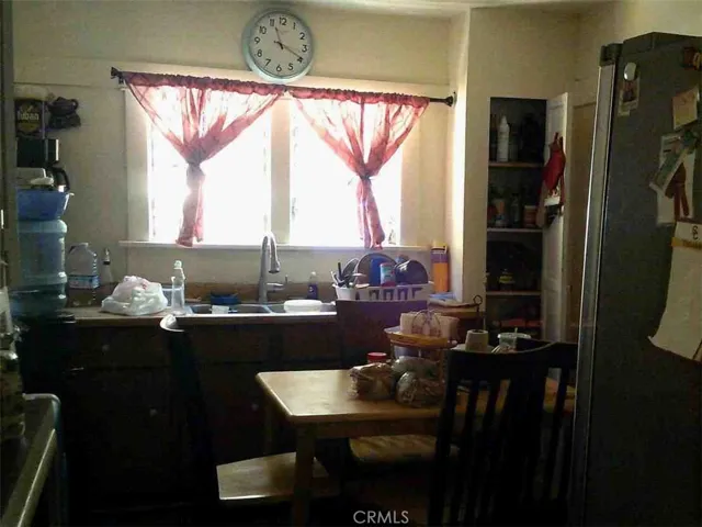 108 S Dillon Street, Los Angeles, California 90057