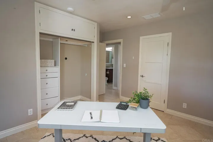 353 Lado De Loma Drive, Vista, California 92083