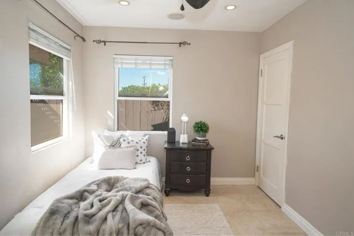 353 Lado De Loma Drive, Vista, California 92083