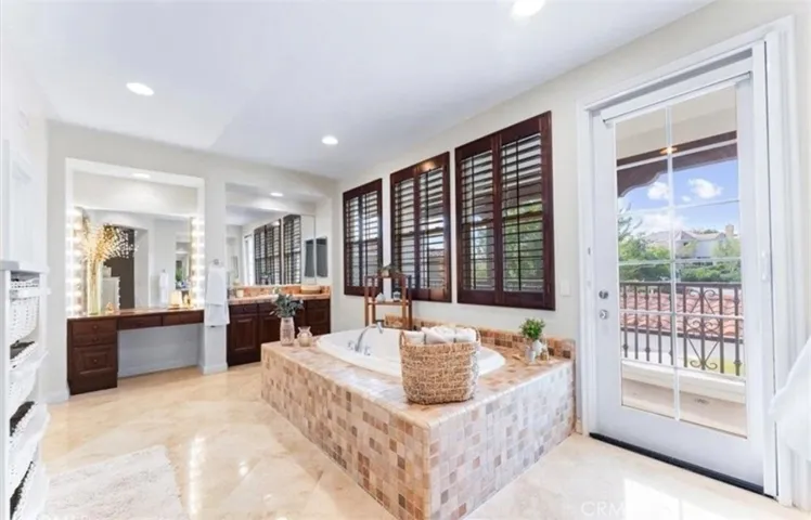 14 Wellbrook Place, Coto De Caza, California 92679
