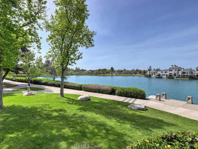 19 Briarglen 2, Irvine, California 92614