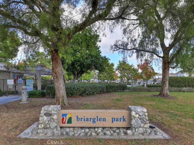 Woodbridge has so many amenities!