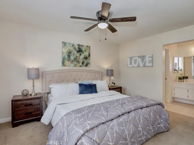 19 Briarglen 2, Irvine, California 92614
