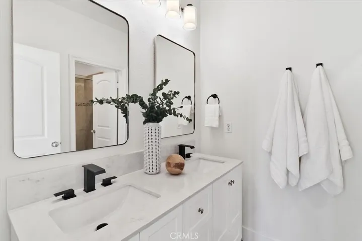 19161 Alexa Lane, Huntington Beach, California 92648