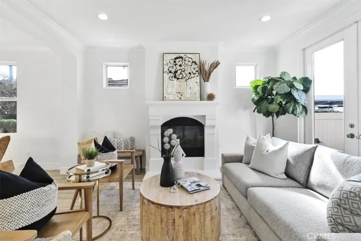 19161 Alexa Lane, Huntington Beach, California 92648