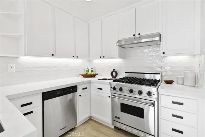 19161 Alexa Lane, Huntington Beach, California 92648