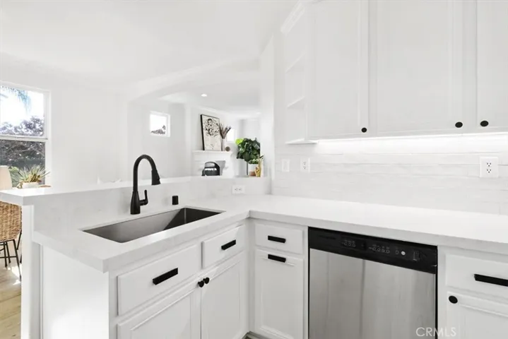 19161 Alexa Lane, Huntington Beach, California 92648