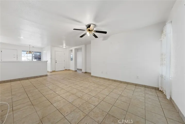 311 Ginger Snap Ln, Bakersfield, California 93307