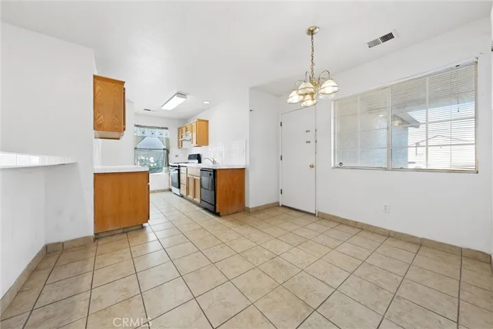 311 Ginger Snap Ln, Bakersfield, California 93307