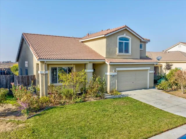 1184 Hazelnut Lane, Madera, California 93637