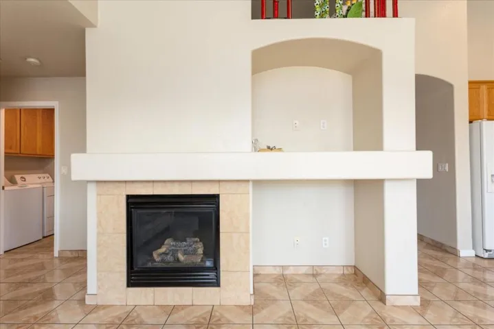 1184 Hazelnut Lane, Madera, California 93637
