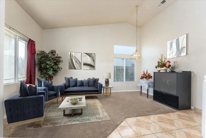 1184 Hazelnut Lane, Madera, California 93637