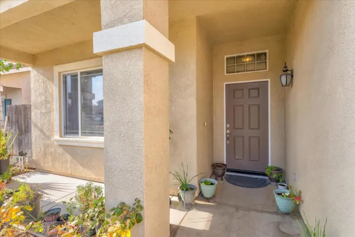 1184 Hazelnut Lane, Madera, California 93637