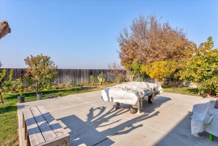 1184 Hazelnut Lane, Madera, California 93637
