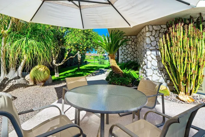 41-web-or-mls-MWSurrey-41