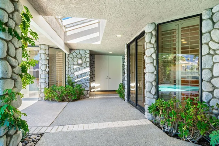 20-web-or-mls-MWSurrey-20
