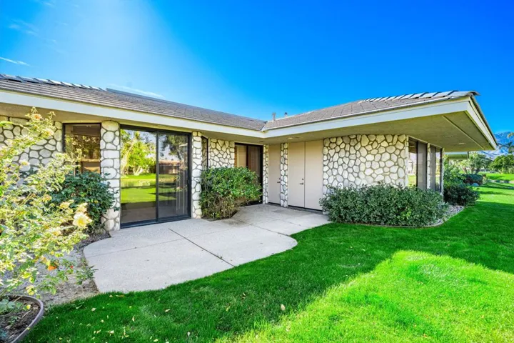 46-web-or-mls-MWSurrey-46