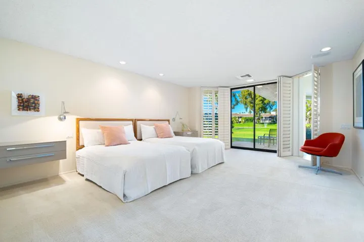 55-web-or-mls-MWSurrey-55