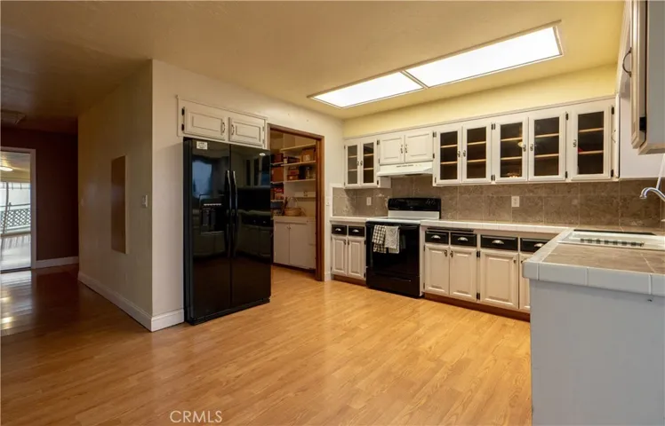 8883 Fairway Drive, Kelseyville, California 95451