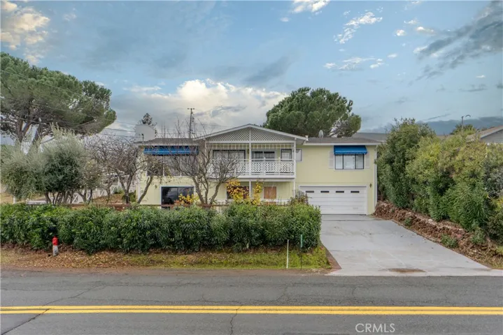 8883 Fairway Drive, Kelseyville, California 95451
