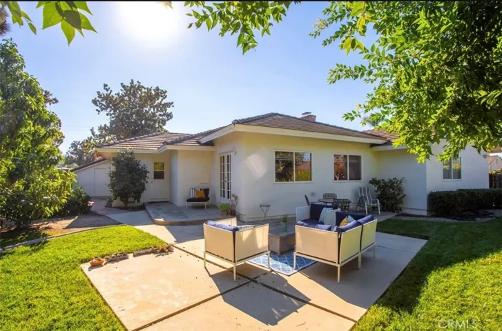 Large 9472 Flat Lot