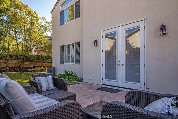 28340 Berylwood Place, Valencia, California 91354