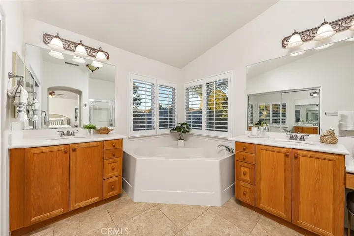 28340 Berylwood Place, Valencia, California 91354