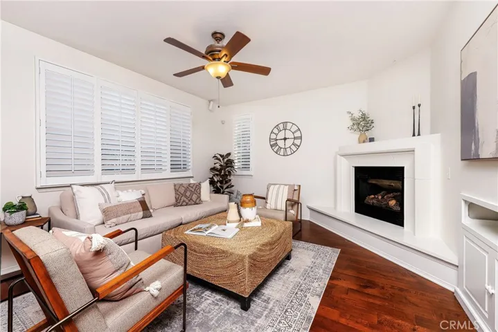 28340 Berylwood Place, Valencia, California 91354