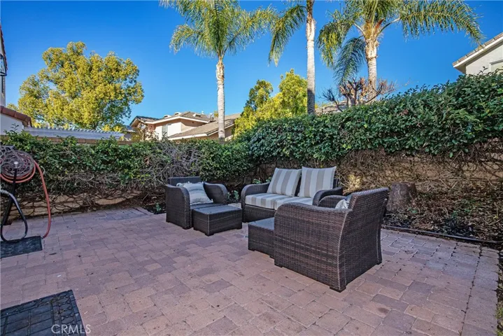 28340 Berylwood Place, Valencia, California 91354