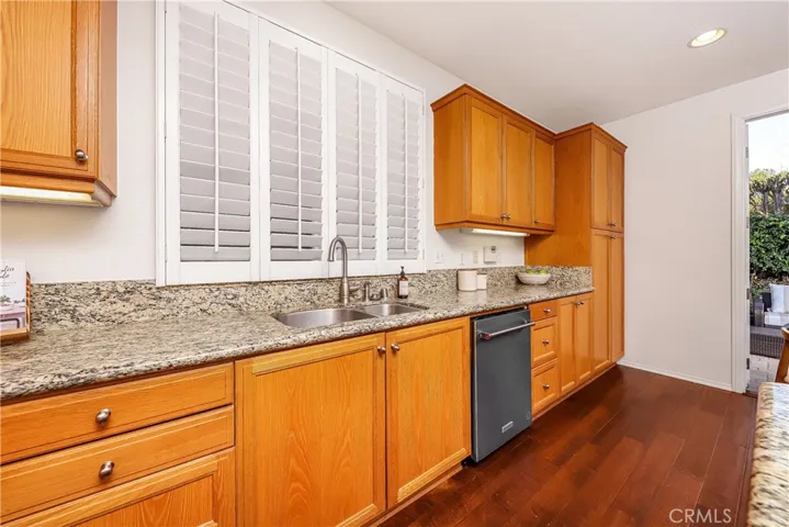 28340 Berylwood Place, Valencia, California 91354