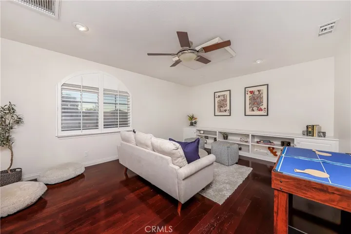 28340 Berylwood Place, Valencia, California 91354