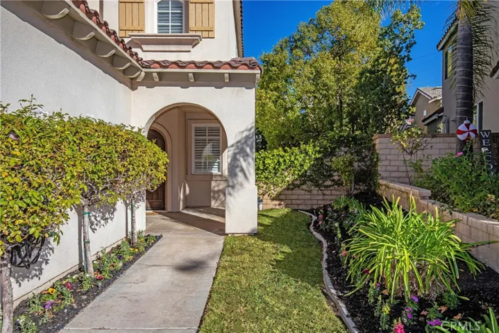 28340 Berylwood Place, Valencia, California 91354