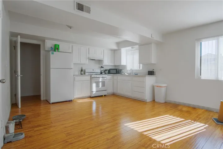 1033 Mission Drive, Costa Mesa, California 92626