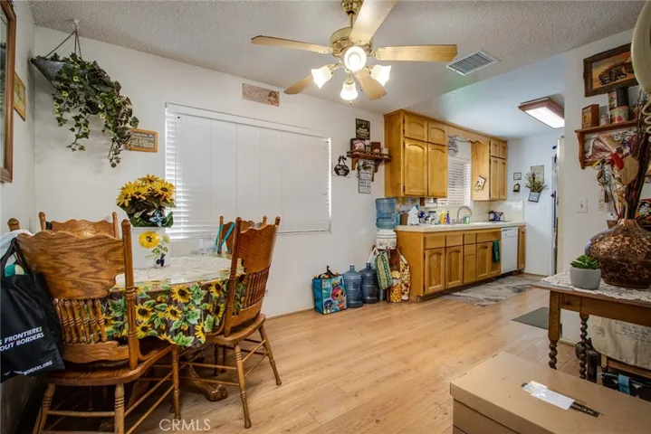 6929 Balsa Avenue, Yucca Valley, California 92284