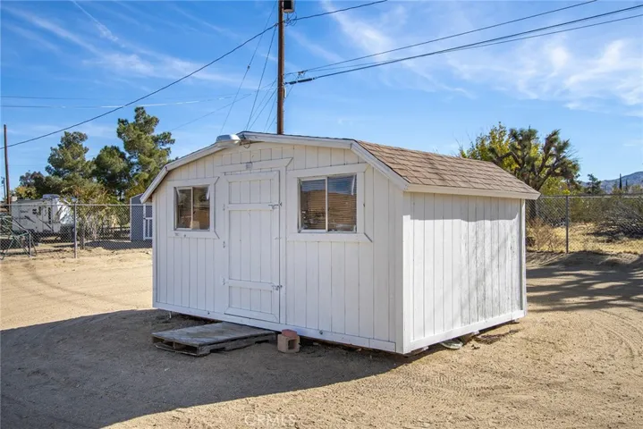 STORAGE UNIT