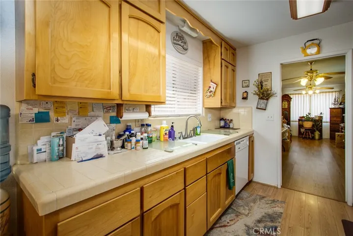 EXTRA ROOM OFF KITCHEN -BEDROOM?