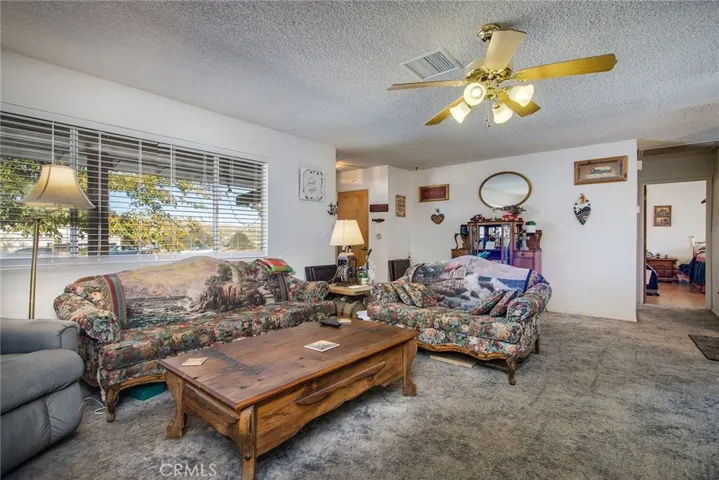 6929 Balsa Avenue, Yucca Valley, California 92284