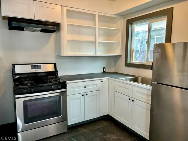 Brand New Kitchen (Stainless Steel appliances all included)