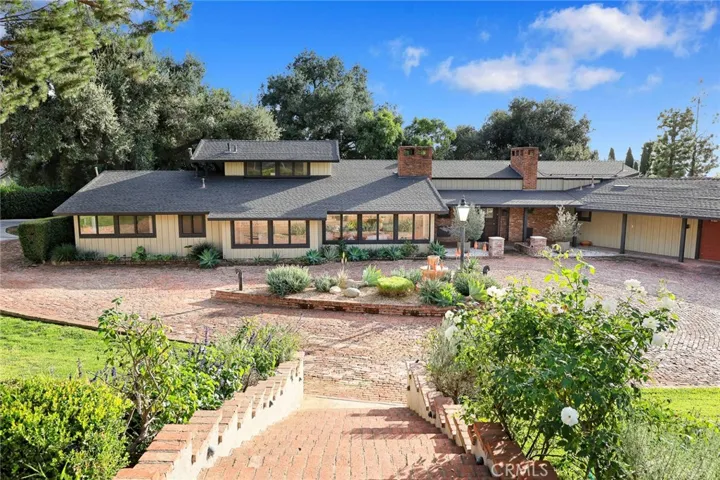 3245 Villa Highlands Drive, Pasadena, California 91107