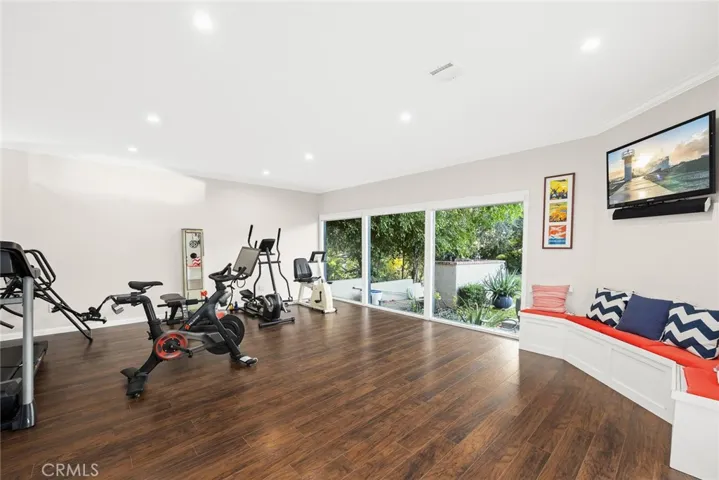 3245 Villa Highlands Drive, Pasadena, California 91107