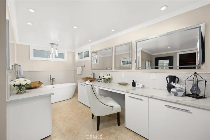 3245 Villa Highlands Drive, Pasadena, California 91107