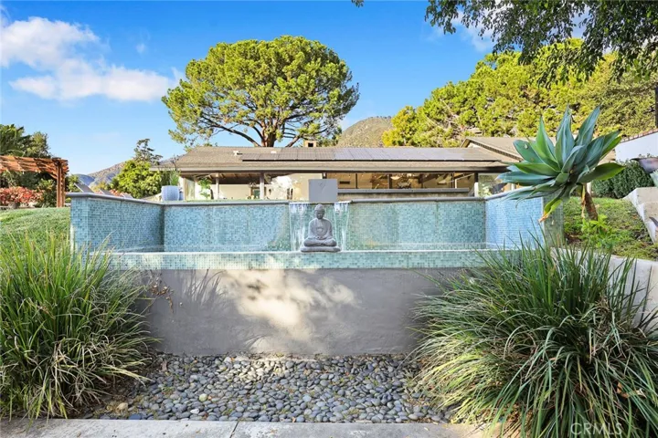 3245 Villa Highlands Drive, Pasadena, California 91107