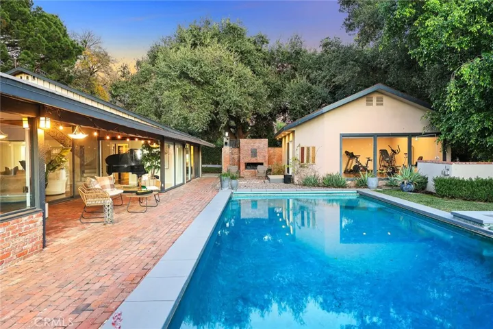 3245 Villa Highlands Drive, Pasadena, California 91107