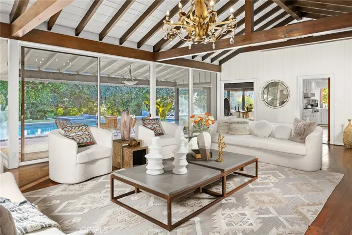 3245 Villa Highlands Drive, Pasadena, California 91107