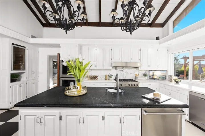3245 Villa Highlands Drive, Pasadena, California 91107