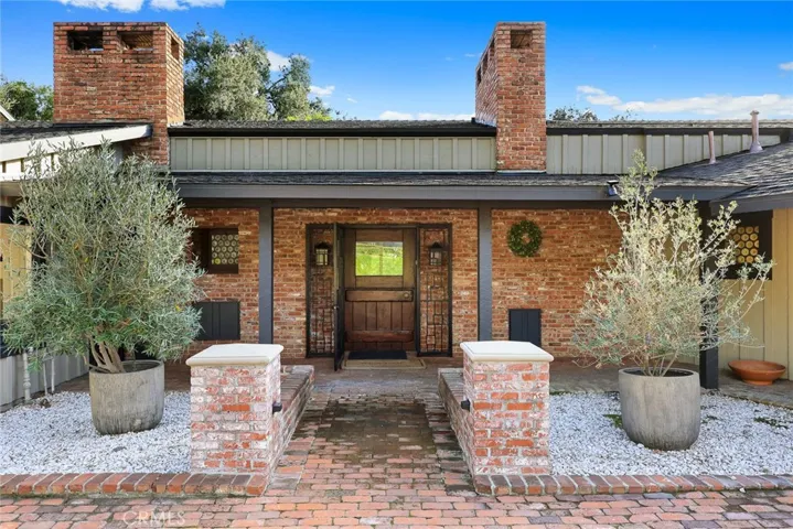 3245 Villa Highlands Drive, Pasadena, California 91107