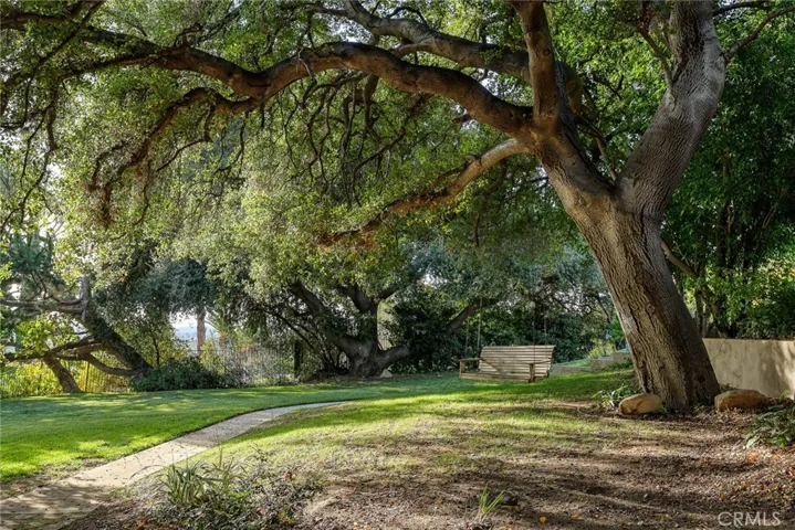 3245 Villa Highlands Drive, Pasadena, California 91107