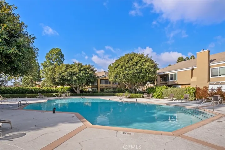 73 Vassar Aisle 198, Irvine, California 92612