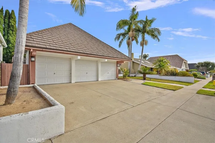 2221 Silk Tree Drive, Tustin, California 92780